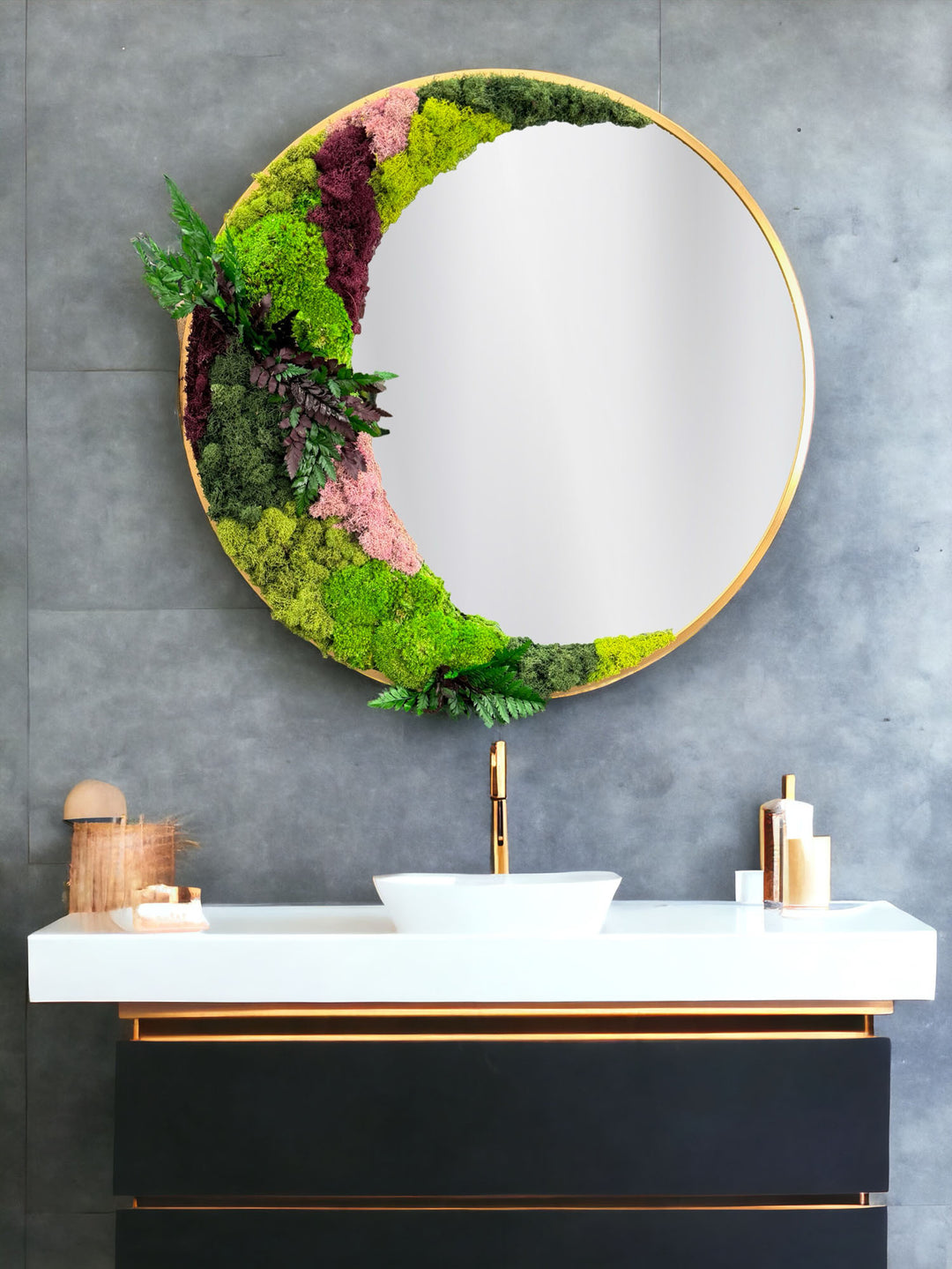 Circular Mirror with Lush Preserved Moss and Botanical Accents - MossFusion